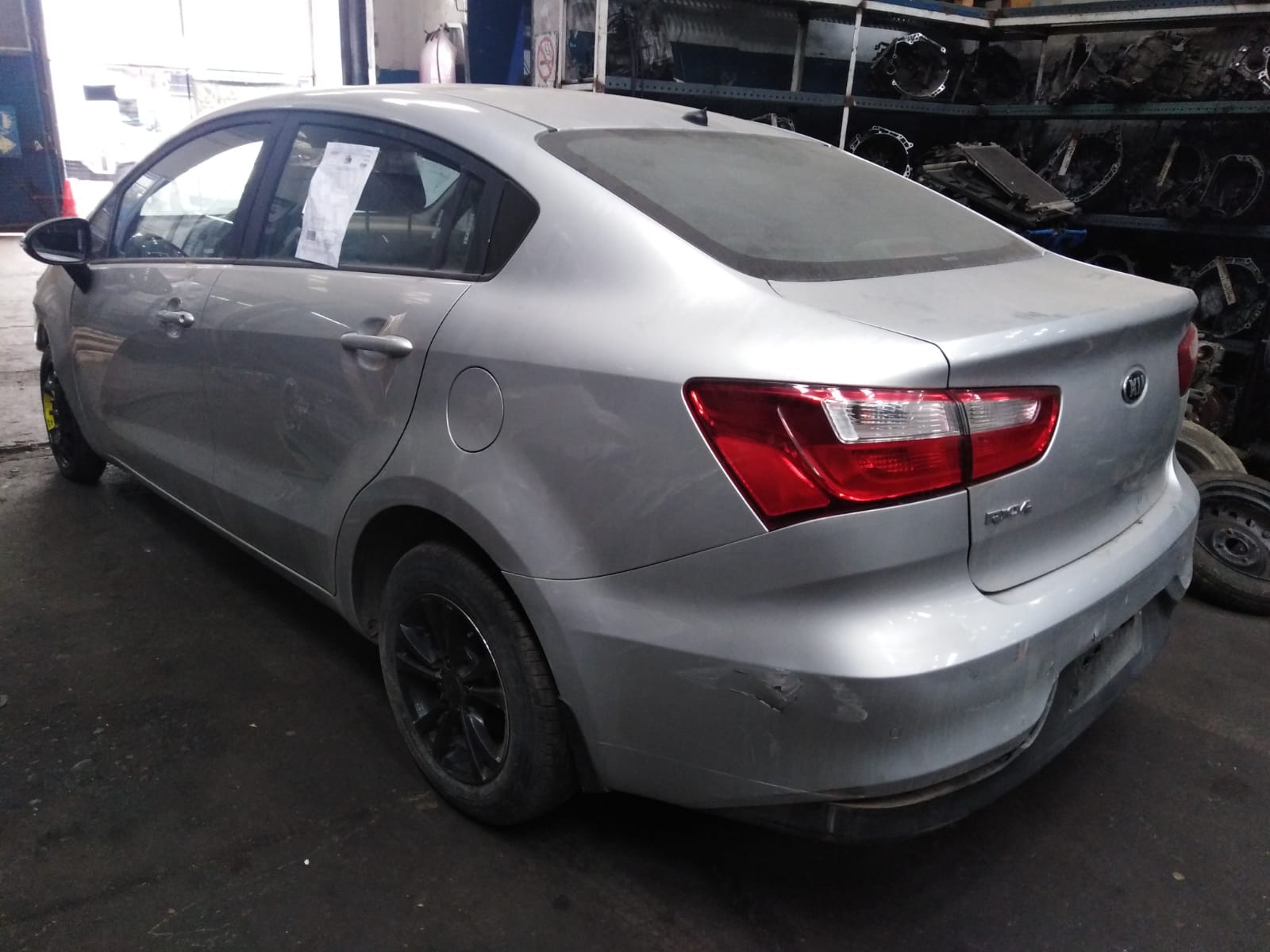 Riel inyección Kia RIO  USADO